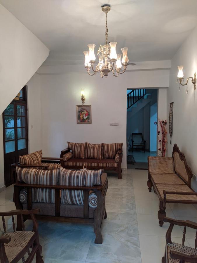فندق Lighthouse Guest كالي المظهر الخارجي الصورة